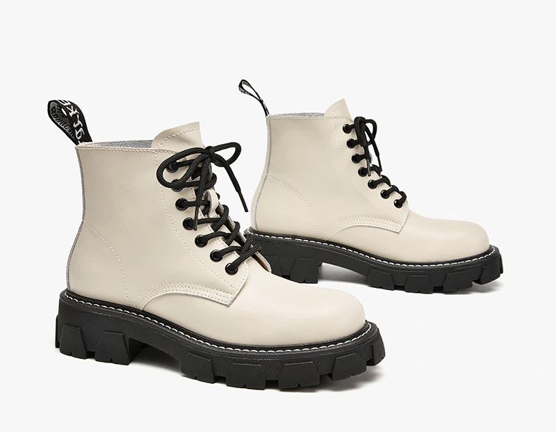 Peniche Naisten Tekoturkisnilkkurit - Beige