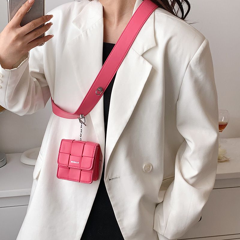 Puchi Naisten Minikeinonahkainen Crossbody Käsilaukku - Valkoinen