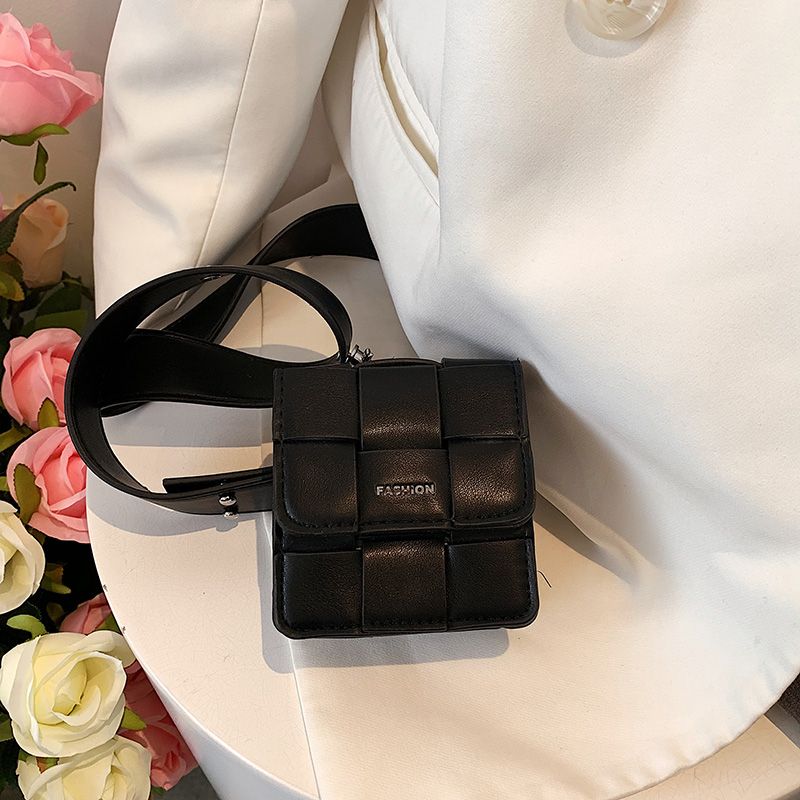 Puchi Naisten Minikeinonahkainen Crossbody Käsilaukku - Valkoinen