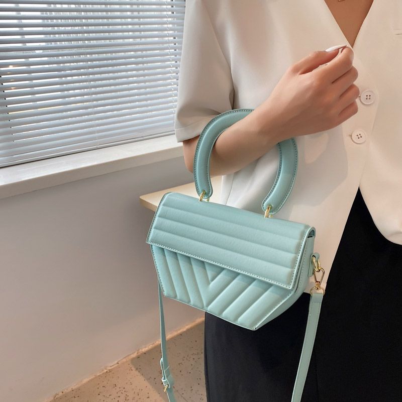 Pushi Naisten Pieni Crossbody Käsilaukku - Musta
