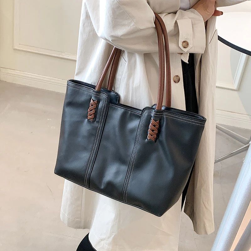 Rizzo Naisten Käsilaukku Designer Ylellinen Suuri Kapasiteetti - Musta