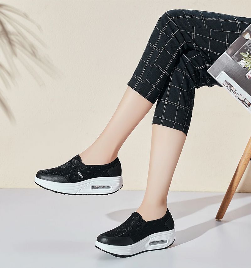 Rosaura Naisten Platform Slip-on Kävelykengät - Musta