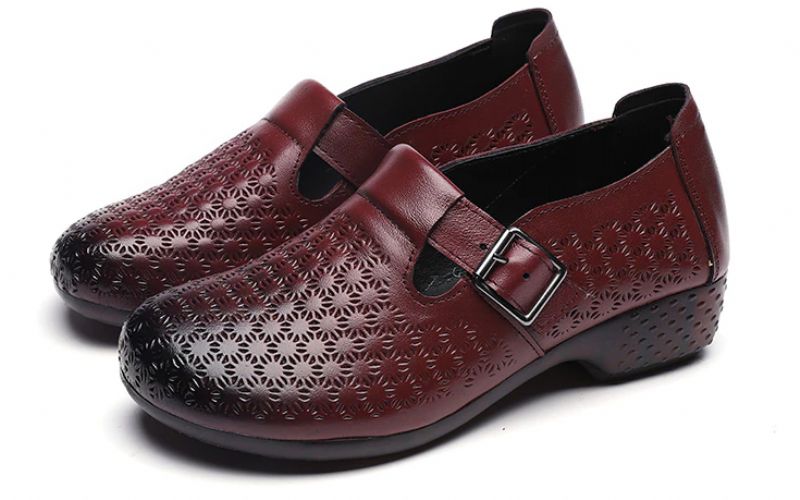 Salma Naisten Slip-on Tasaiset Kengät - Musta