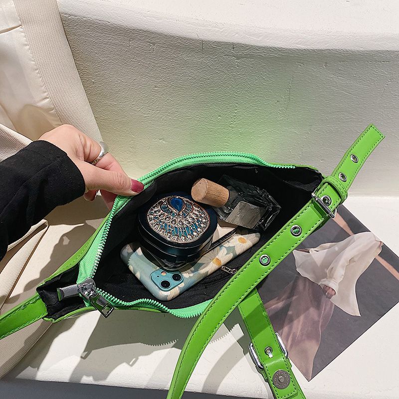 Santis Naisten Pieni Nahkainen Crossbody Käsilaukku - Vihreä