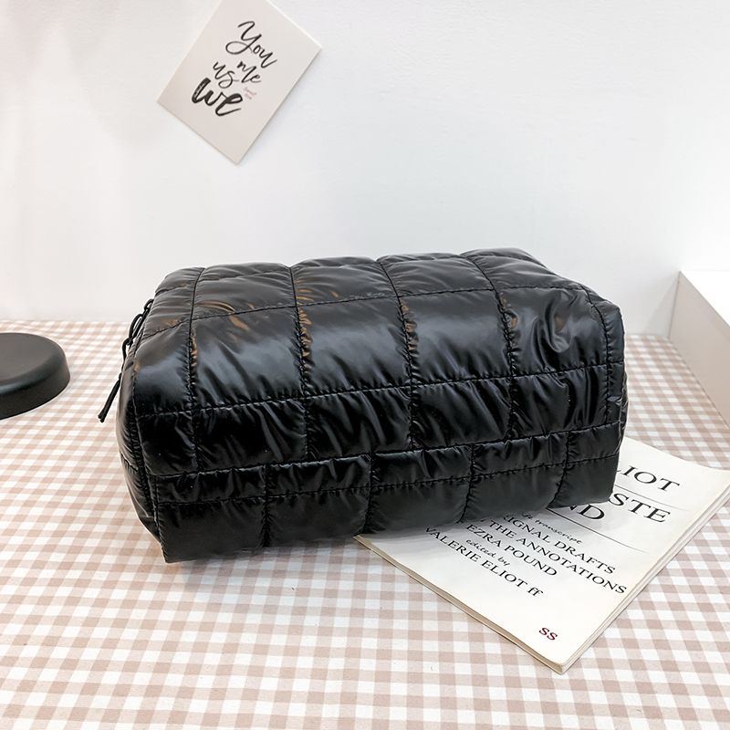 Torys Naisten Nylon Crossbody Käsilaukku - Musta