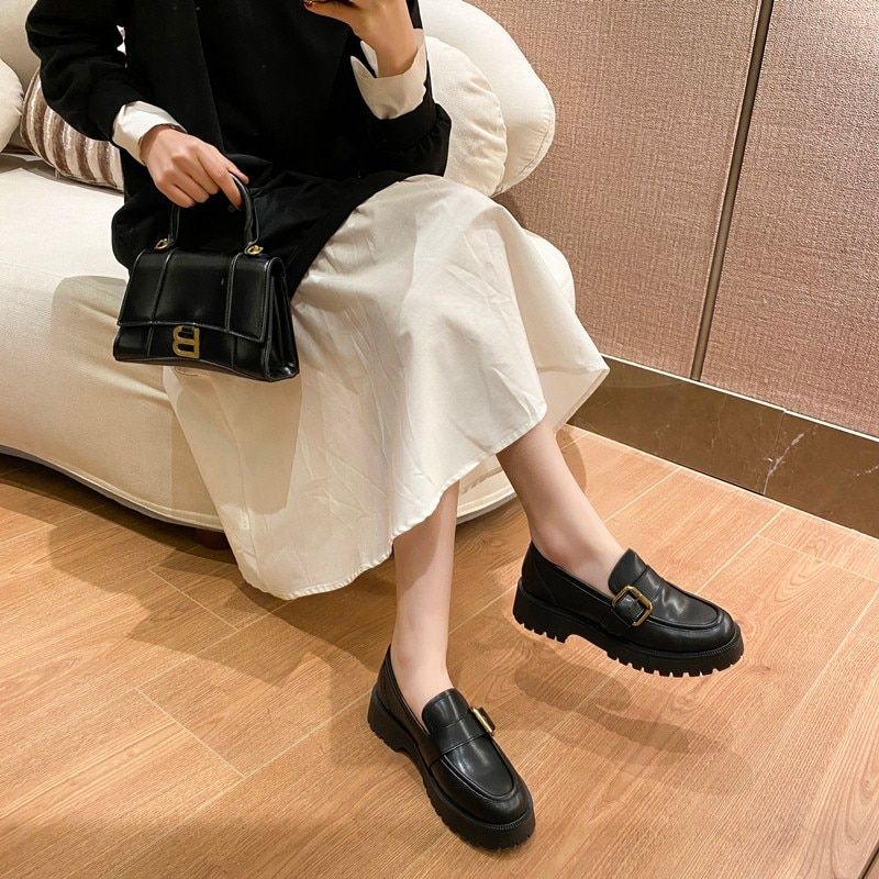 Tula Naisten Platform Slip-on Loafer-kengät - Valkoinen