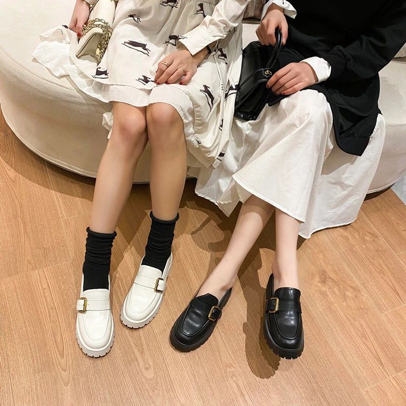 Tula Naisten Platform Slip-on Loafer-kengät - Valkoinen