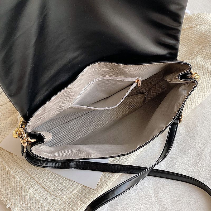 Tulia Naisten Ketjunahkainen Ylellinen Designer Crossbody Käsilaukku - Musta