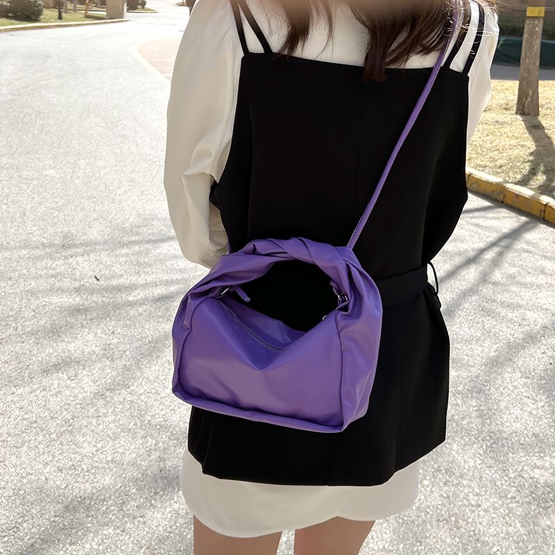 Valdes Naisten Pieni Nahkainen Crossbody Käsilaukku - Violetti