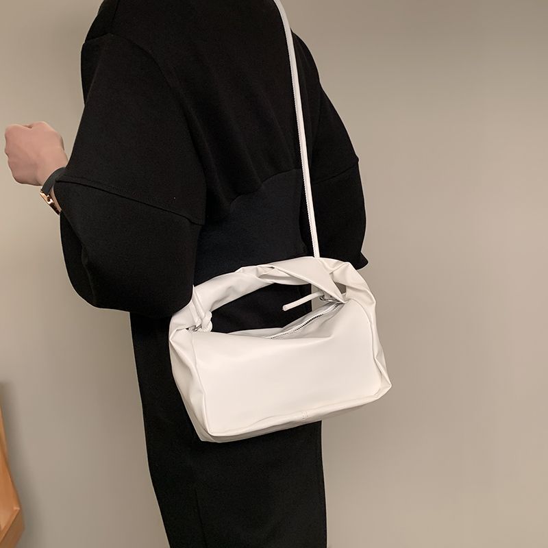 Valdes Naisten Pieni Nahkainen Crossbody Käsilaukku - Violetti