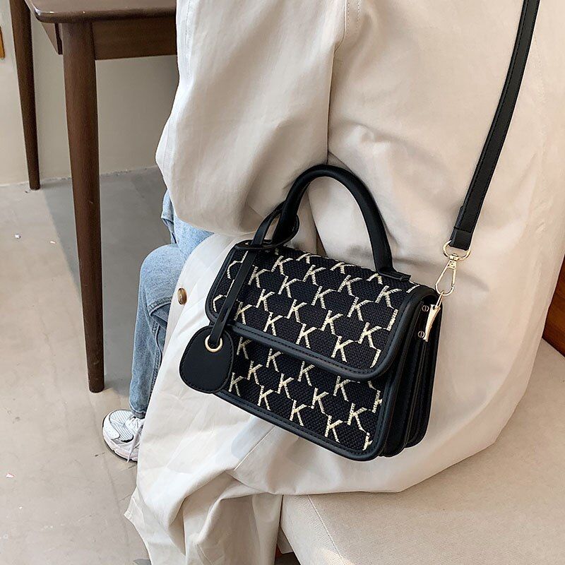 Vernon Naisten Lyhytkahvainen Crossbody Käsilaukku - Valkoinen Khakin Kanssa