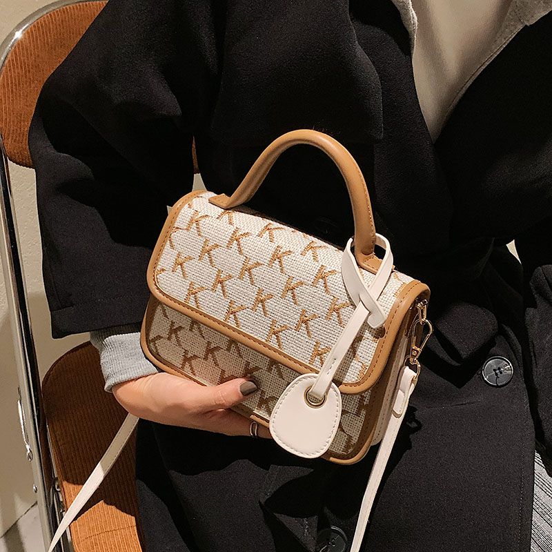 Vernon Naisten Lyhytkahvainen Crossbody Käsilaukku - Valkoinen Khakin Kanssa