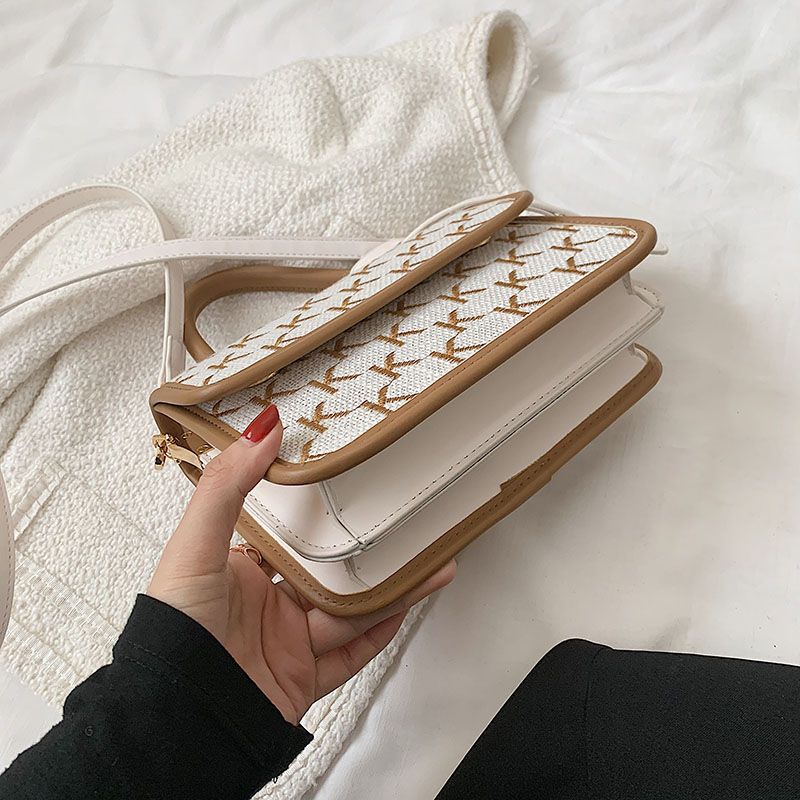 Vernon Naisten Lyhytkahvainen Crossbody Käsilaukku - Valkoinen Khakin Kanssa