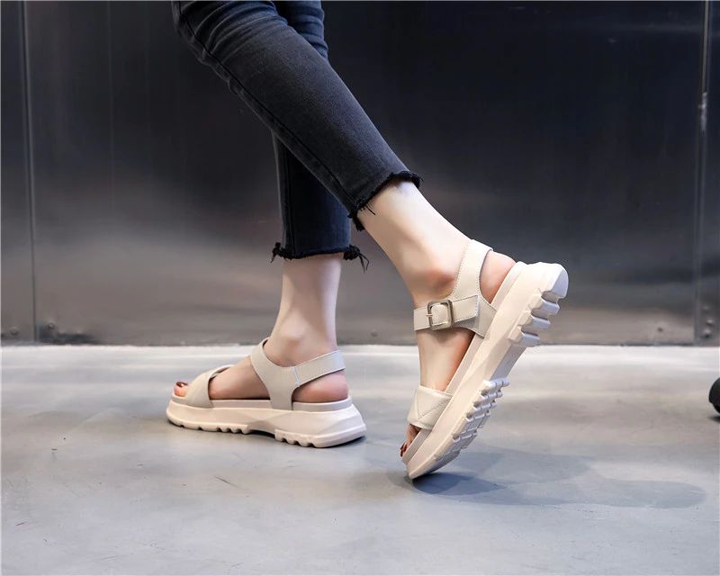 Virginia Naisten Nahkasandaalit - Beige