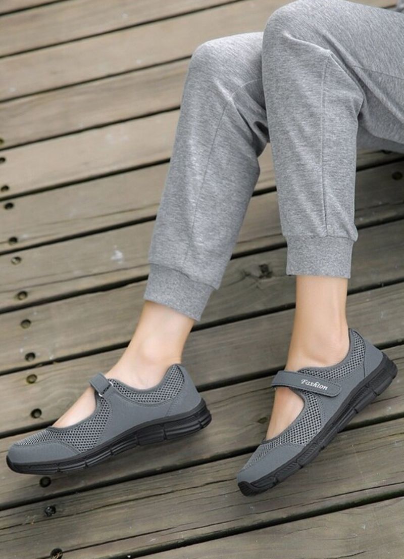 Walker Naisten Mustat Slip-on Kengät - Musta
