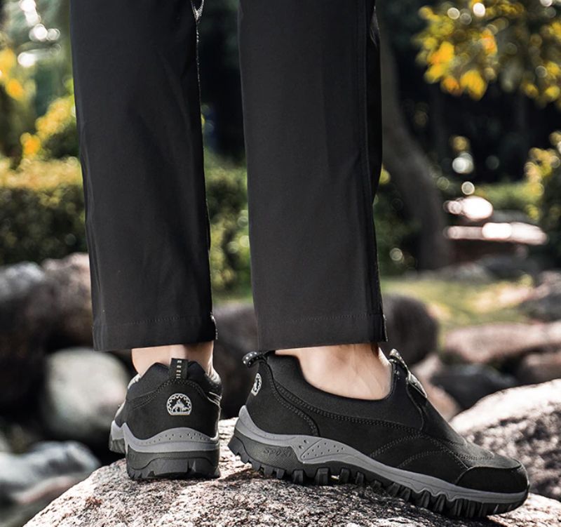 Yeray Miesten Slip-ons -kengät - Harmaa