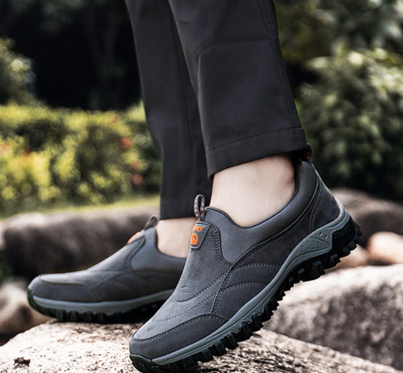 Yeray Miesten Slip-ons -kengät - Harmaa