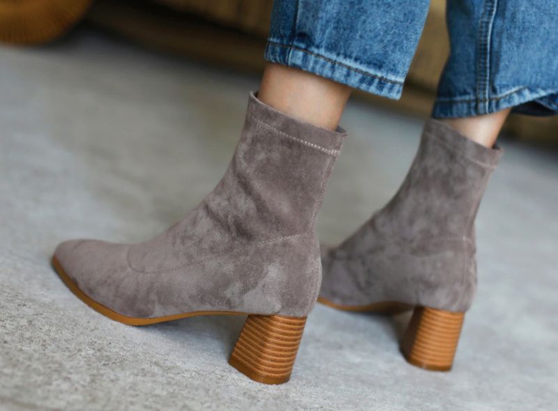 Zarena Boots Nilkkakorkeus - Musta